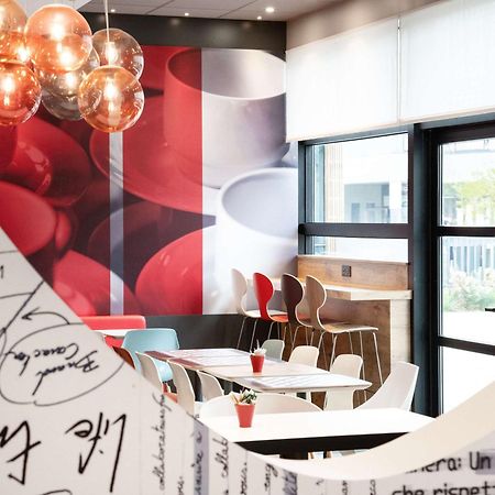 Hotel Ibis Rennes Centre Gare Sud Eksteriør billede