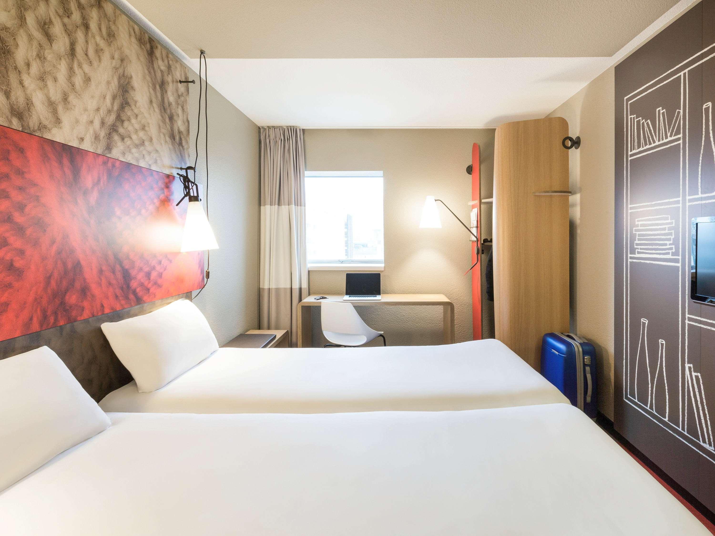 Hotel Ibis Rennes Centre Gare Sud Eksteriør billede