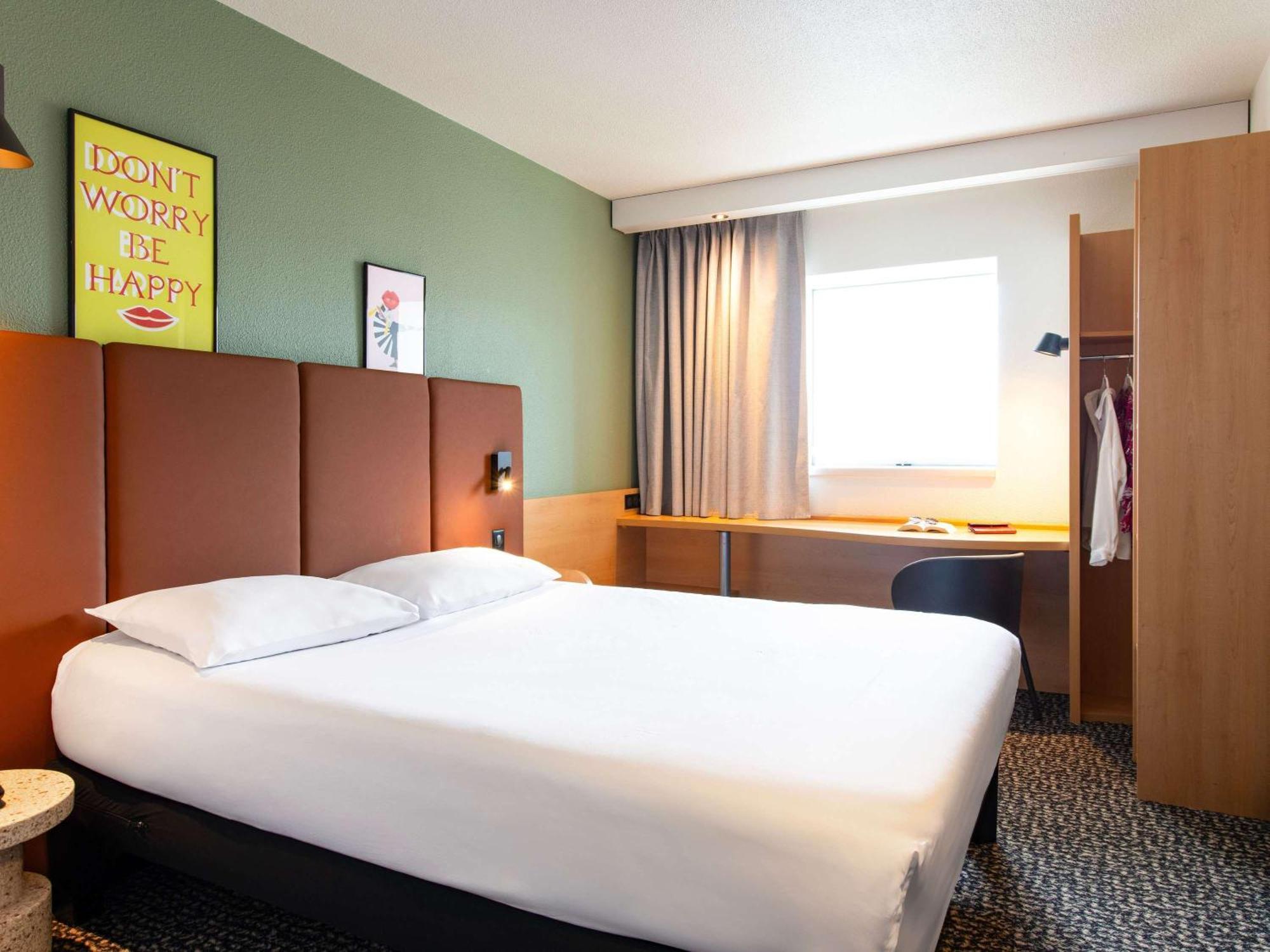 Hotel Ibis Rennes Centre Gare Sud Eksteriør billede