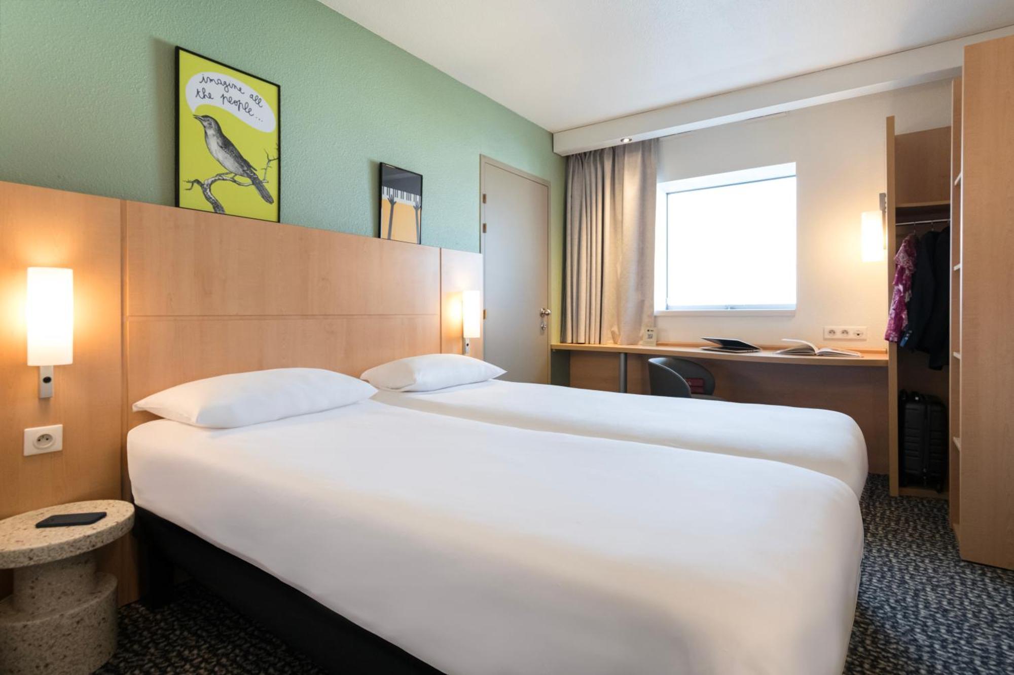 Hotel Ibis Rennes Centre Gare Sud Eksteriør billede